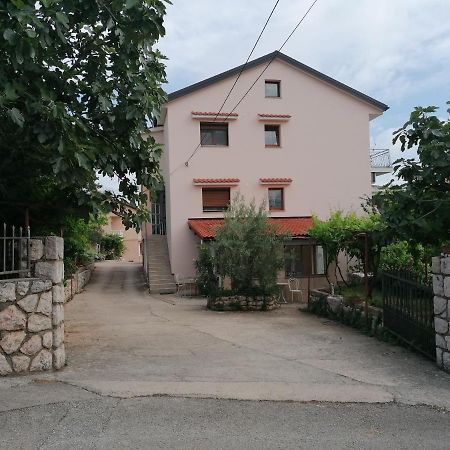 Apartment Lucija Кострена Екстериор снимка